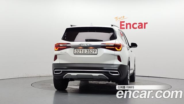 Kia Seltos Gasoline 1.6 Turbo 2WD Signature 2022 — фото 4