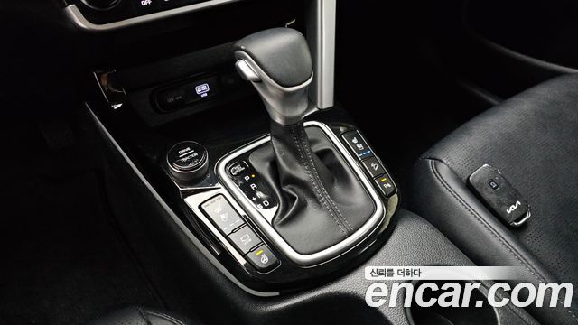 Kia Seltos Gasoline 1.6 Turbo 2WD Signature 2022 — фото 9