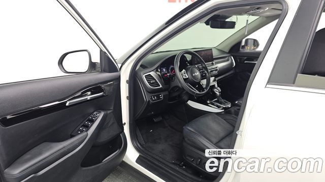 Kia Seltos Gasoline 1.6 Turbo 2WD Signature 2022 — фото 10