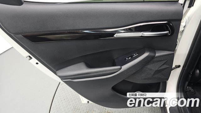 Kia Seltos Gasoline 1.6 Turbo 2WD Signature 2022 — фото 25