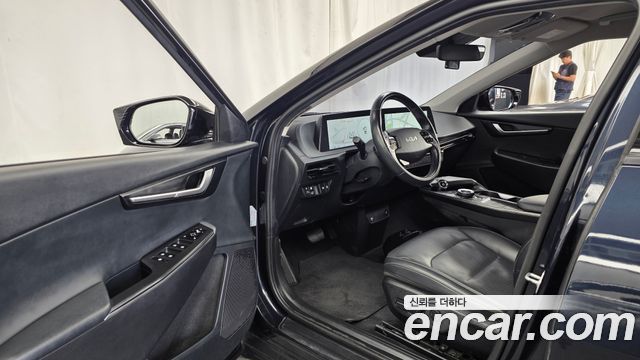 Kia EV6 Standard 4WD Air 2022 — фото 10