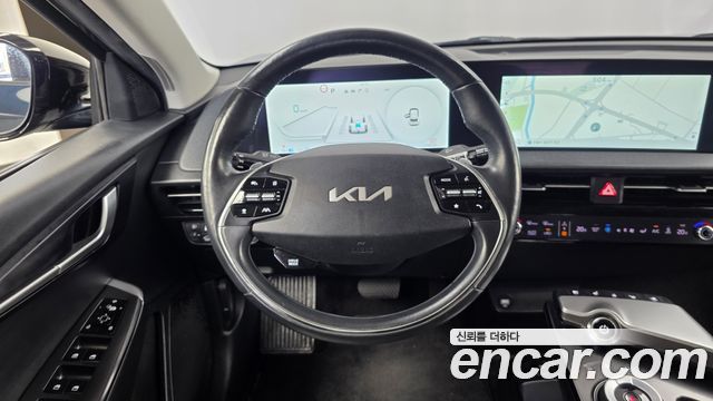 Kia EV6 Standard 4WD Air 2022 — фото 13