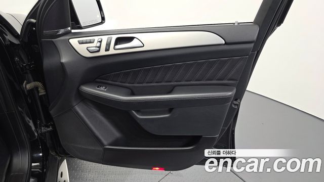 Mercedes-Benz GLE-Class (W166) GLE350 d 4MATIC Coupe 2017 — фото 24