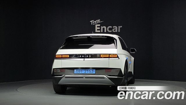 Hyundai Ioniq 5 Standard Exclusive 2023 — фото 4