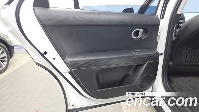 Hyundai Ioniq 5 Standard Exclusive 2023 — фото 25