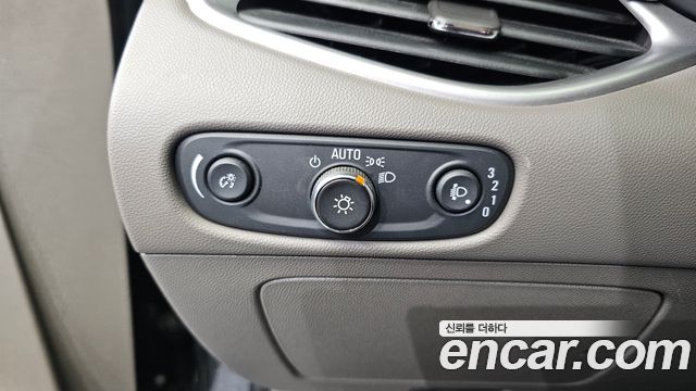 Chevrolet Malibu 1.5 Turbo LS Deluxe 2017 — фото 14