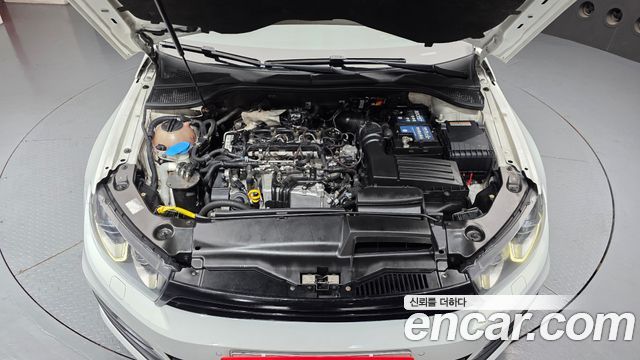 Volkswagen Scirocco 2.0 TDI R-Line 2015 — фото 6