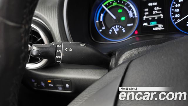 Hyundai Kona Hybrid Modern 2023 — фото 19