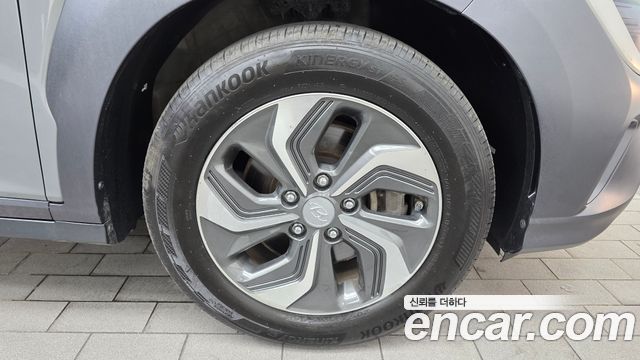 Hyundai Kona Hybrid Modern 2023 — фото 21