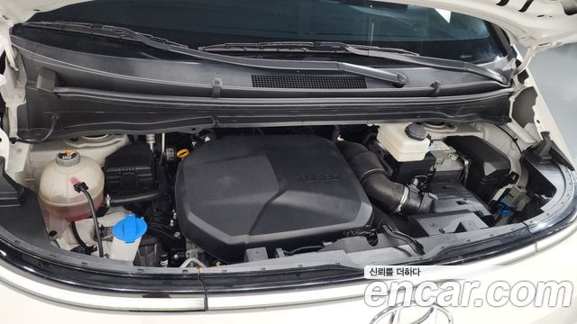 Hyundai Staria Cargo 5-Seater Modern 2022 — фото 6