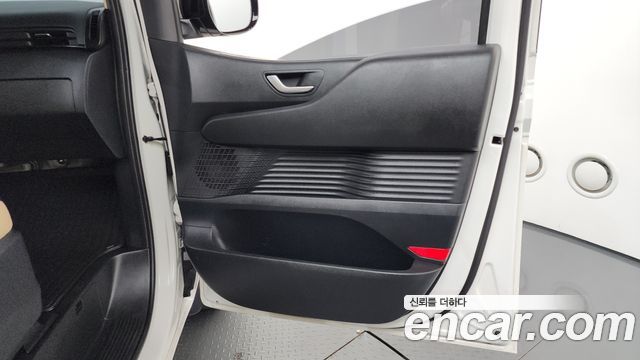 Hyundai Staria Cargo 5-Seater Modern 2022 — фото 31