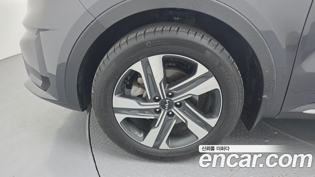 Kia Sorento (IV) HEV 1.6 2WD Noblesse 2023 — фото 5
