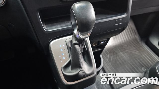 Hyundai Staria L3.5 Cargo 5-Seater Modern 2022 — фото 9