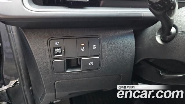 Hyundai Staria L3.5 Cargo 5-Seater Modern 2022 — фото 19