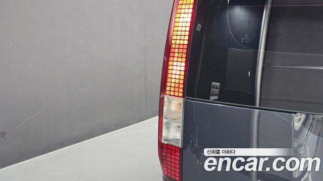 Hyundai Staria L3.5 Cargo 5-Seater Modern 2022 — фото 23