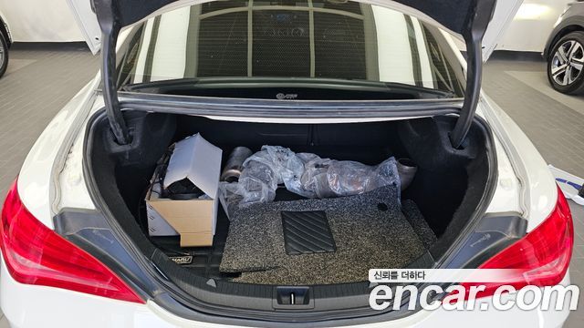 Mercedes-Benz CLA-Class (C117) CLA45 AMG 4MATIC 2014 — фото 24