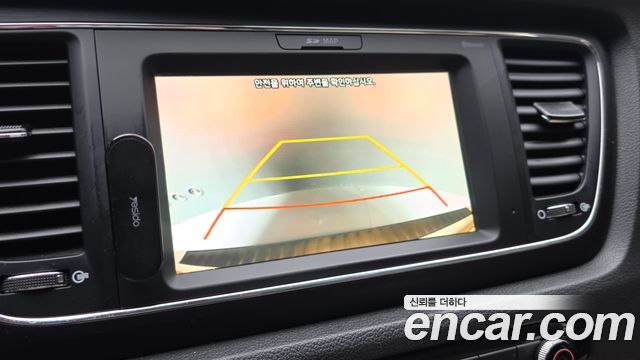 Kia Carnival 9-Seater Luxury 2019 — фото 15
