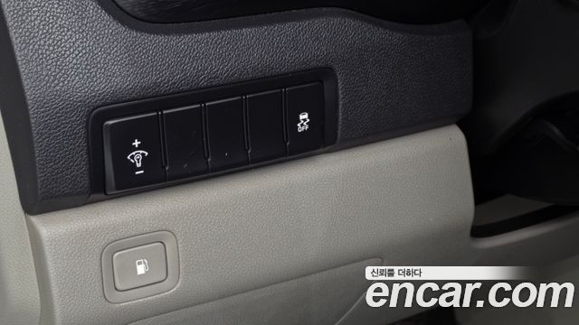 Kia Carnival 9-Seater Luxury 2019 — фото 27