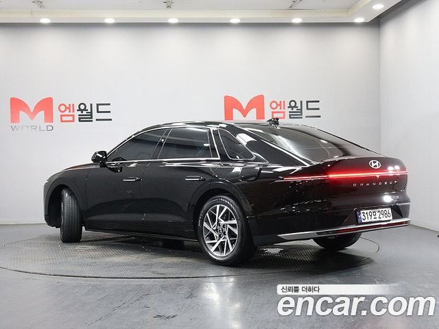 Hyundai Grandeur (GN7) 2,5 Gasoline 2WD Exclusive 2024 — фото 3