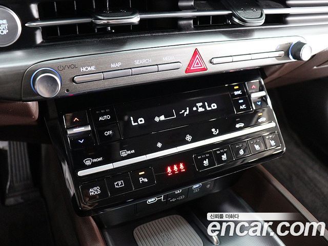 Hyundai Grandeur (GN7) 2,5 Gasoline 2WD Exclusive 2024 — фото 9