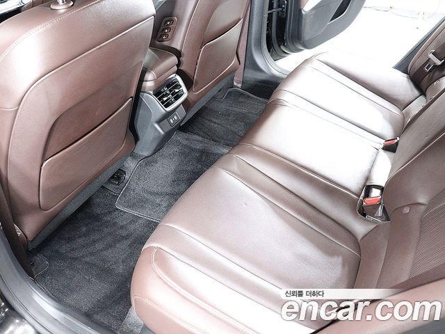 Hyundai Grandeur (GN7) 2,5 Gasoline 2WD Exclusive 2024 — фото 19