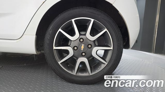 Chevrolet Spark LPG LT Special Edition 2012 — фото 5