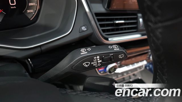 Audi Q5 (FY) 45 TFSI Quattro Premium 2024 — фото 34