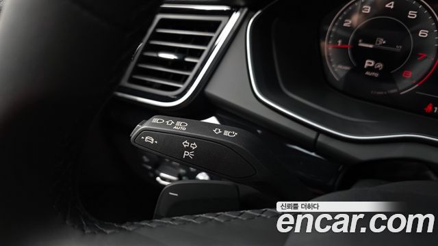 Audi Q5 (FY) 45 TFSI Quattro Premium 2024 — фото 36