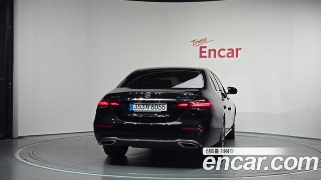Mercedes-Benz E-Class (W213) E450 4MATIC Exclusive 2022 — фото 4