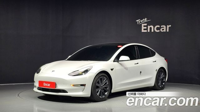 Tesla Model 3 Long Range AWD 2022 — фото 1