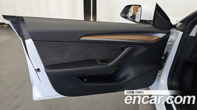 Tesla Model 3 Long Range AWD 2022 — фото 24