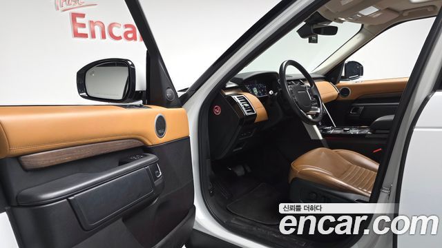 Land Rover Discovery 5 3.0 TD6 HSE Luxury 2018 — фото 10