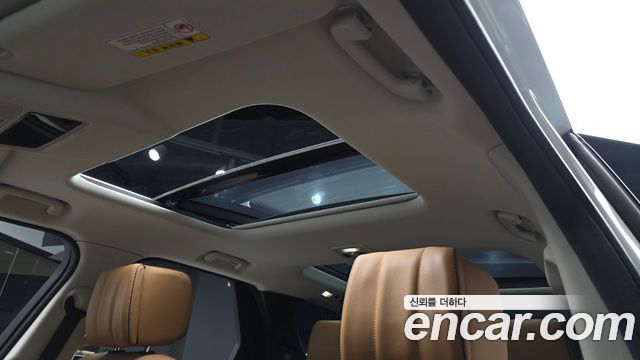 Land Rover Discovery 5 3.0 TD6 HSE Luxury 2018 — фото 16