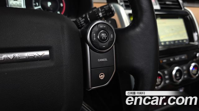 Land Rover Discovery 5 3.0 TD6 HSE Luxury 2018 — фото 27