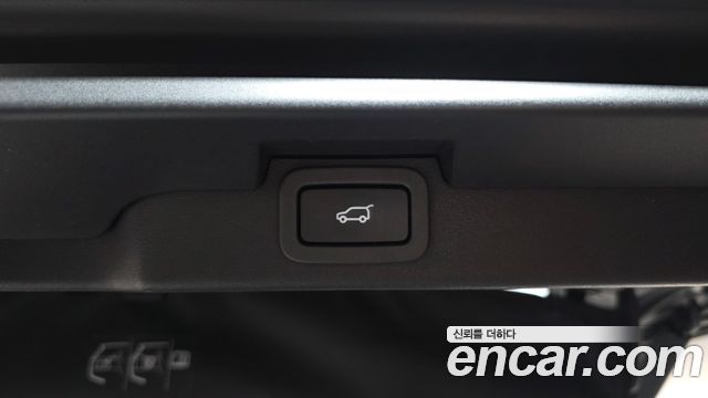Land Rover Discovery 5 3.0 TD6 HSE Luxury 2018 — фото 35