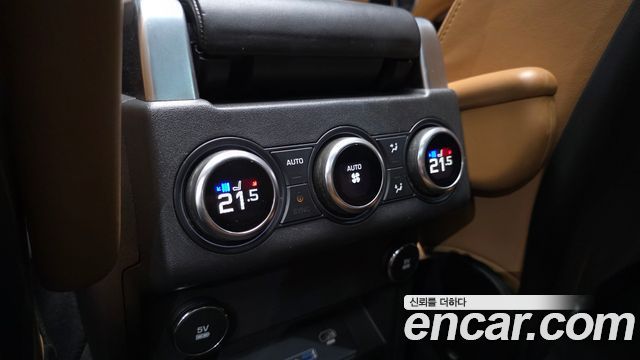 Land Rover Discovery 5 3.0 TD6 HSE Luxury 2018 — фото 44