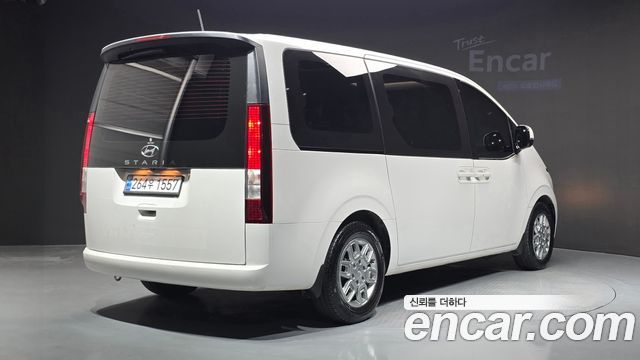 Hyundai Staria L3.5 Tourer 9-Seater Modern 2024 — фото 2