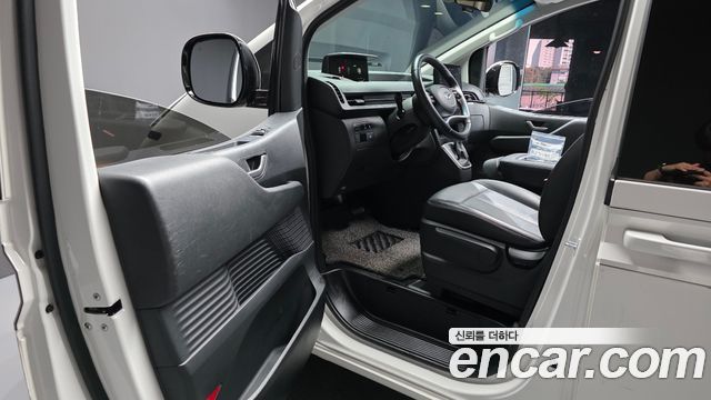 Hyundai Staria L3.5 Tourer 9-Seater Modern 2024 — фото 10
