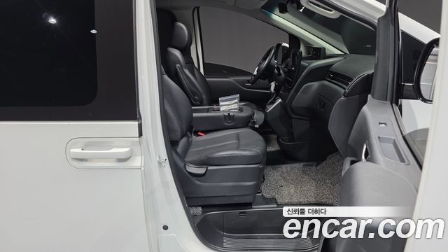 Hyundai Staria L3.5 Tourer 9-Seater Modern 2024 — фото 15