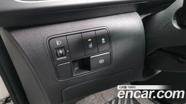 Hyundai Staria L3.5 Tourer 9-Seater Modern 2024 — фото 18