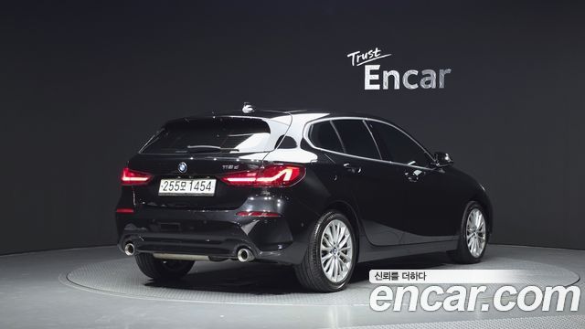 BMW 1 Series (F40) 118d Joy First Edition 2020 — фото 2