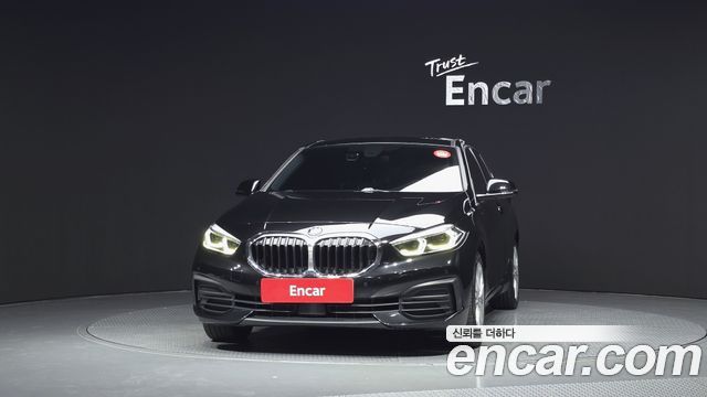 BMW 1 Series (F40) 118d Joy First Edition 2020 — фото 3