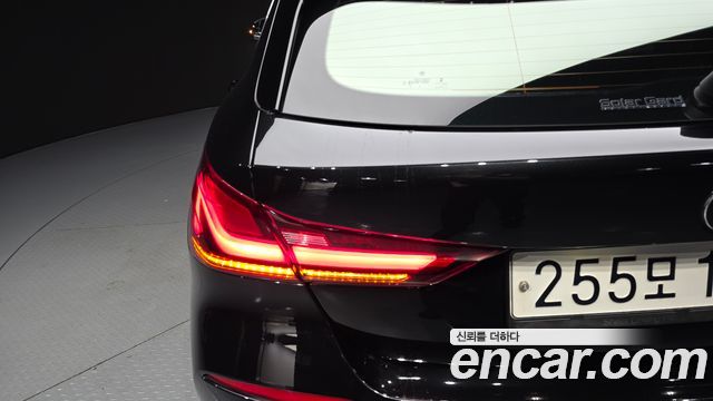 BMW 1 Series (F40) 118d Joy First Edition 2020 — фото 23