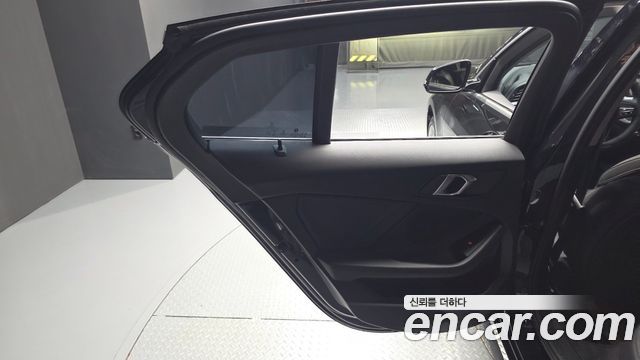 BMW 1 Series (F40) 118d Joy First Edition 2020 — фото 25