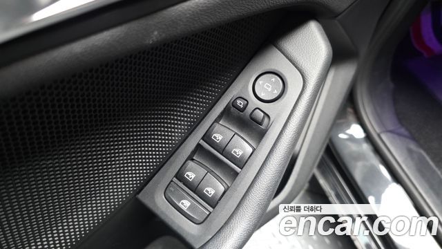BMW 1 Series (F40) 118d Joy First Edition 2020 — фото 31