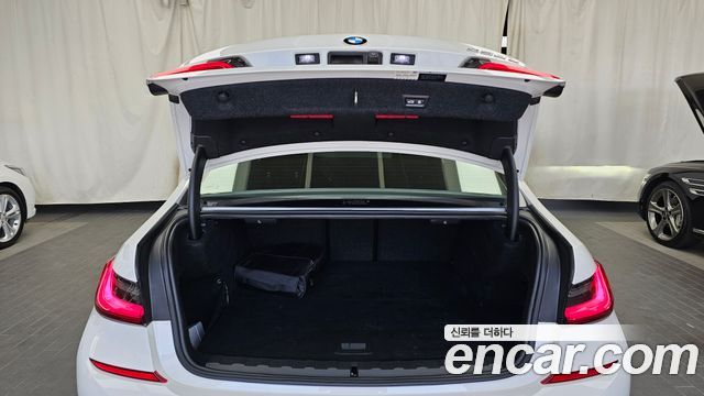 BMW 3 Series (G20) 330e M Sport 2021 — фото 18
