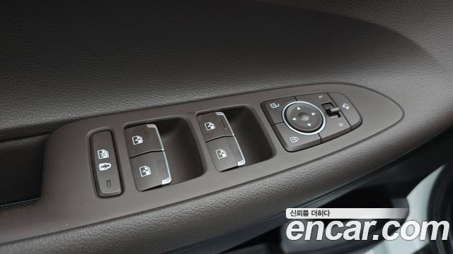 Hyundai Grandeur (IG) 2.5 Premium 2020 — фото 28