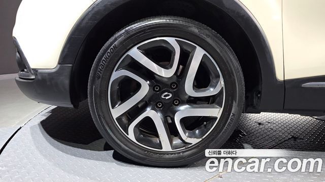 Renault Korea QM3 RE 2015 — фото 5
