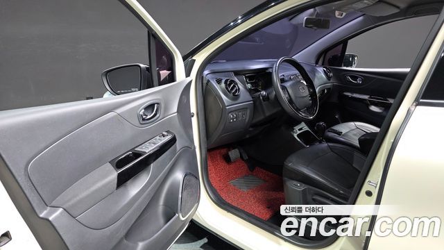 Renault Korea QM3 RE 2015 — фото 10