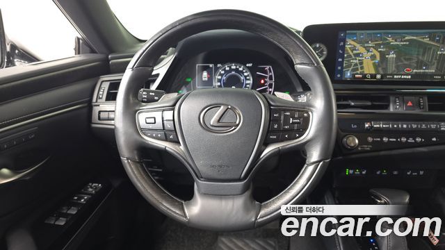 Lexus ES300h (VII) Luxury Plus 2023 — фото 13